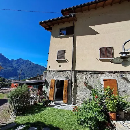 Casa Rosa Nel Borgo Di Linzanico *