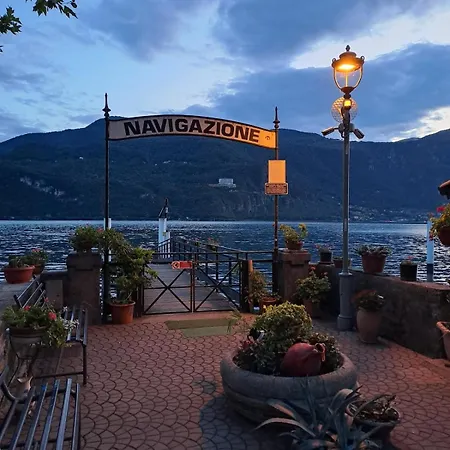 Casa Rosa Nel Borgo Di Linzanico