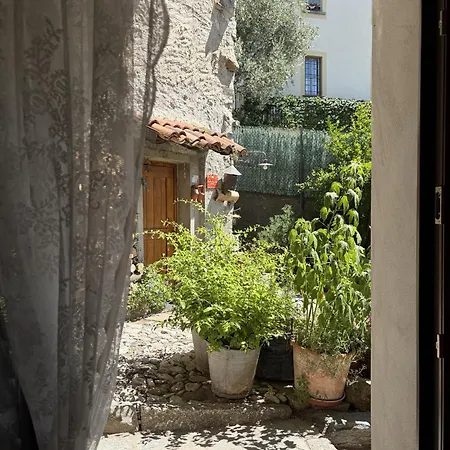 Casa Rosa Nel Borgo Di Linzanico *
